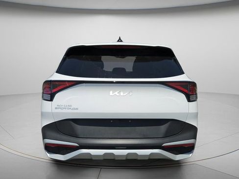 Used 2024 Kia Sportage EX image 5