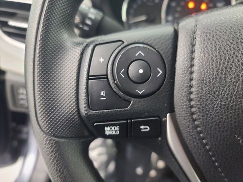 Used 2015 Toyota Corolla LE image 28