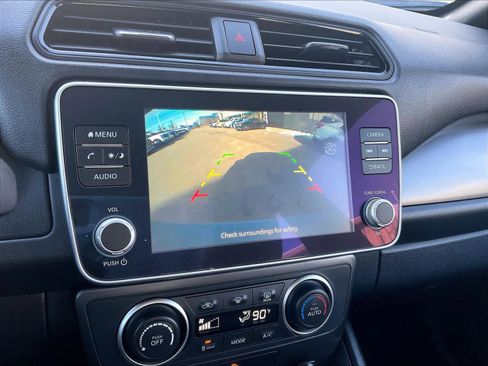 Certified 2023 Nissan Leaf S image 19