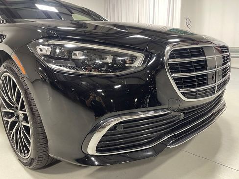 Used 2023 Mercedes-Benz S 500 4MATIC image 11