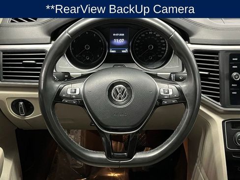 Certified 2019 Volkswagen Atlas SE w/ Panoramic Sunroof Package image 9