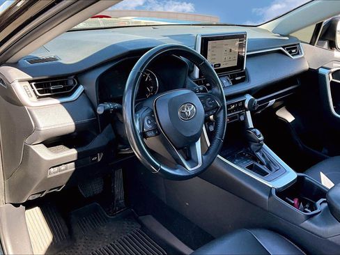 Used 2024 Toyota RAV4 XLE Premium image 12