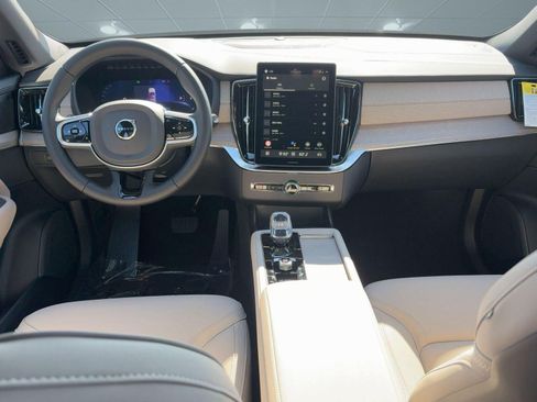 New 2026 Volvo XC90 B6 Plus w/ Protection Package Premier AWD/4WD image 16