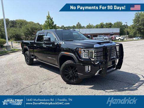 Used 2022 GMC Sierra 3500 Denali w/ Denali Black Diamond Edition AWD/4WD image 1
