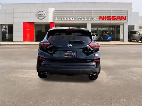 Used 2024 Nissan Murano SV w/ SV Midnight Edition Package image 4