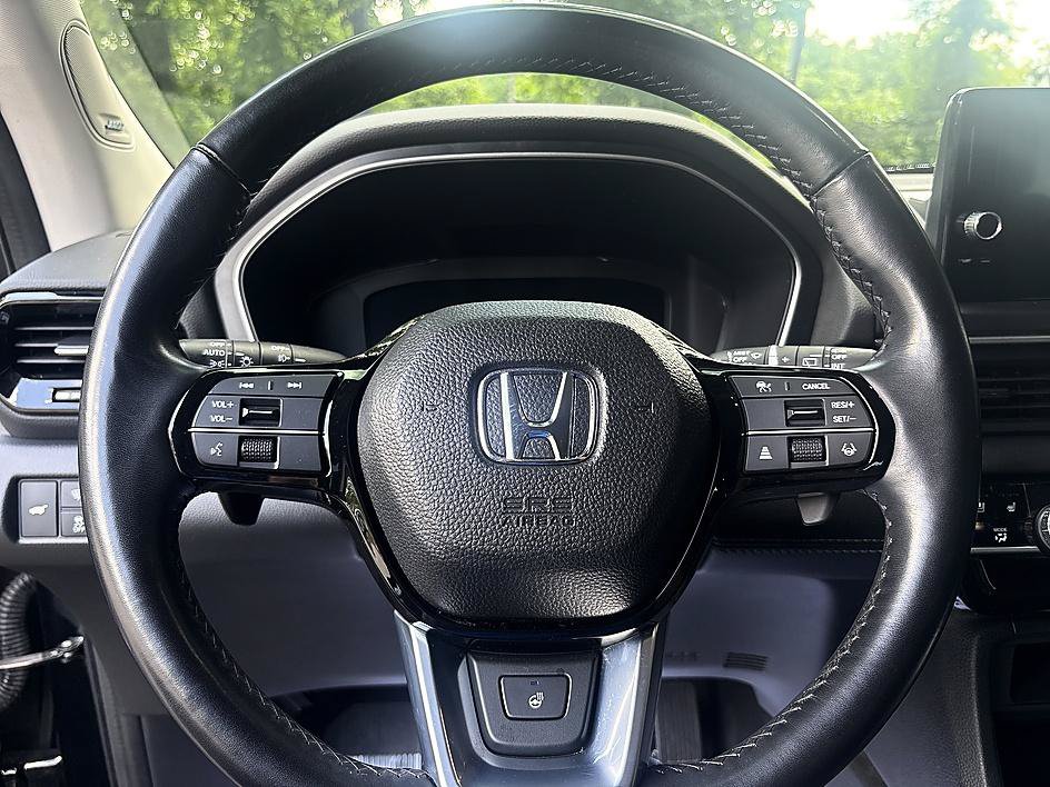 Used 2023 Honda Pilot Elite image 13