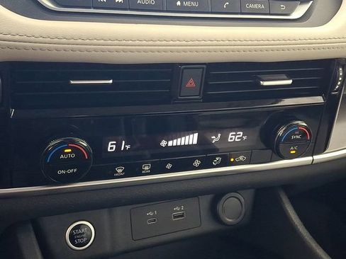 Used 2021 Nissan Rogue SV AWD/4WD image 19