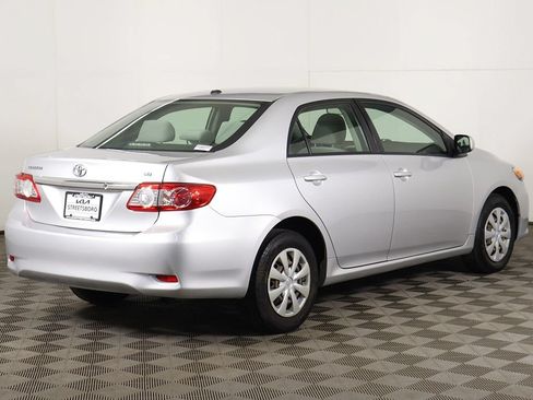 Used 2011 Toyota Corolla LE FWD image 5