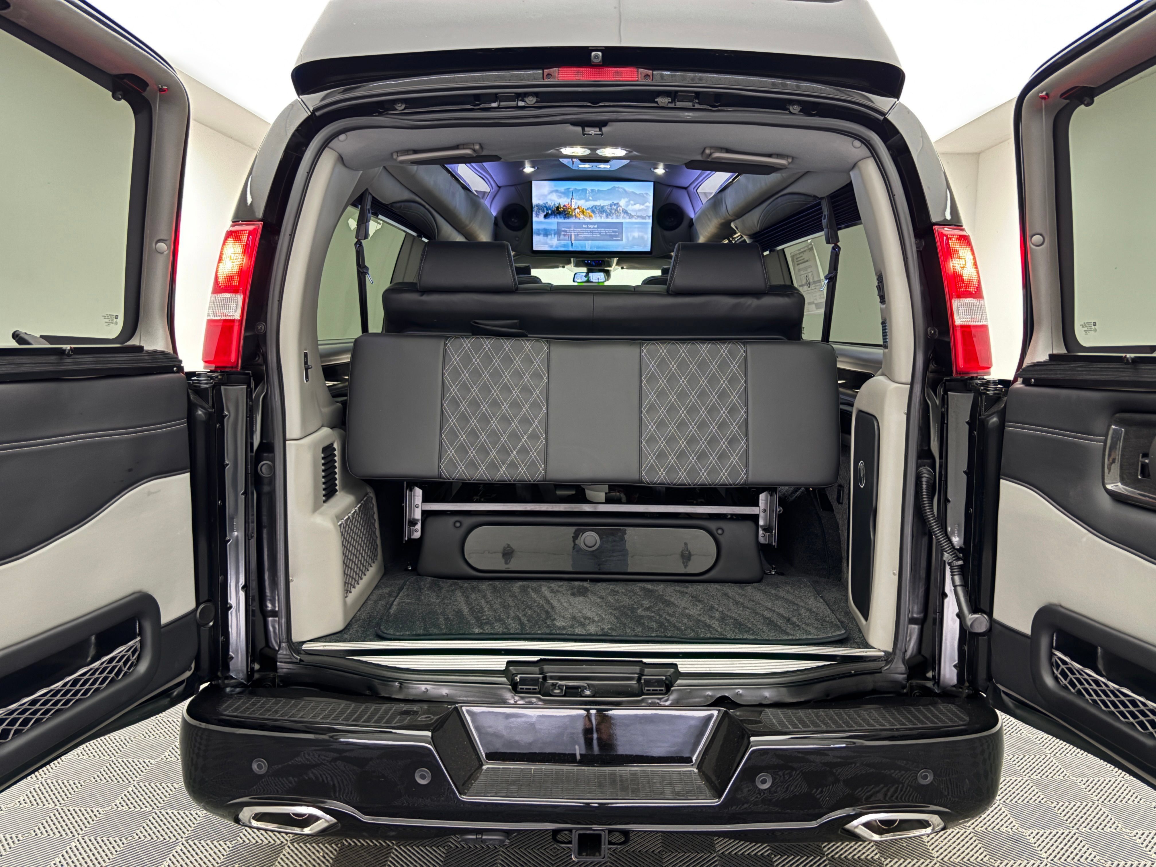 New 2026 GMC Savana 2500 Extended w/ Driver Convenience Package RWD image 10