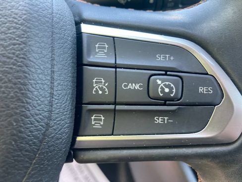 Used 2022 Jeep Compass Limited AWD/4WD image 40