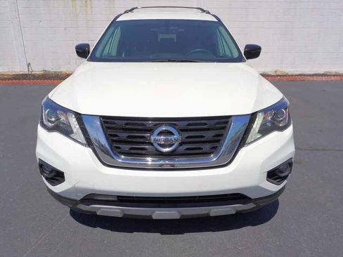 Used 2019 Nissan Pathfinder SV w/ Rock Creek Edition image 3