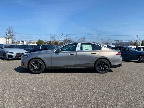 New 2026 BMW 530i xDrive AWD/4WD image 4