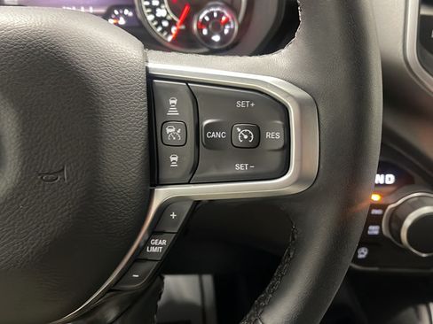 Used 2025 RAM 1500 Big Horn AWD/4WD image 7