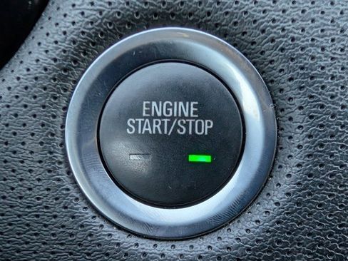 Used 2020 Cadillac XT5 Premium Luxury image 15