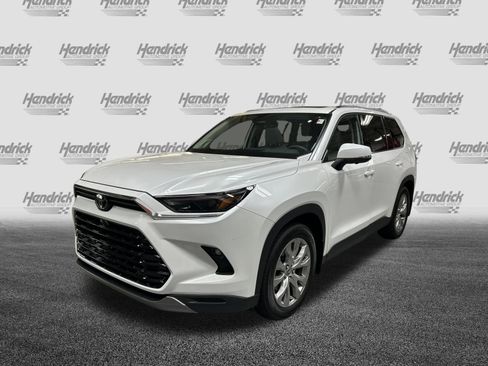 Used 2026 Toyota Grand Highlander FWD image 5