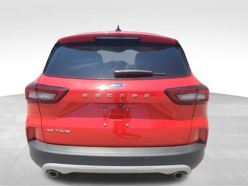 Used 2024 Ford Escape Active w/ Tech Pack #2 FWD image 4