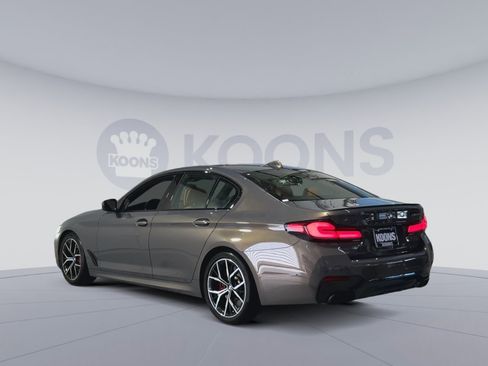 Used 2022 BMW M550i xDrive w/ Dynamic Handling Package AWD/4WD image 11