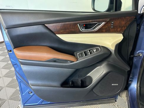 Used 2019 Subaru Ascent Touring w/ Popular Package #3 image 10