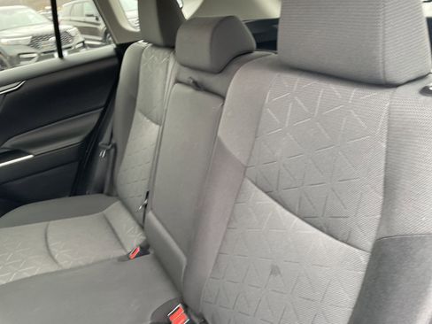 Used 2021 Toyota RAV4 XLE w/ XLE Grade Weather Package image 21