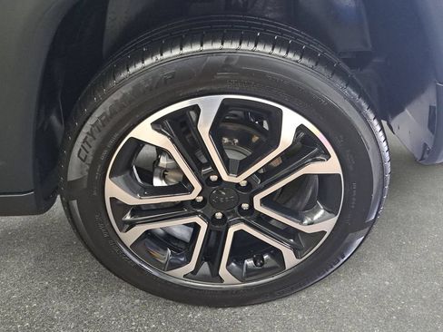 Certified 2023 Jeep Compass Limited AWD/4WD image 33
