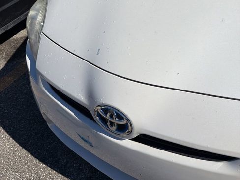 Used 2015 Toyota Prius Two image 3