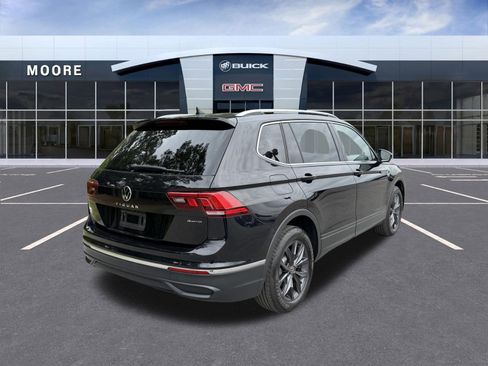 Used 2022 Volkswagen Tiguan SE AWD/4WD image 4