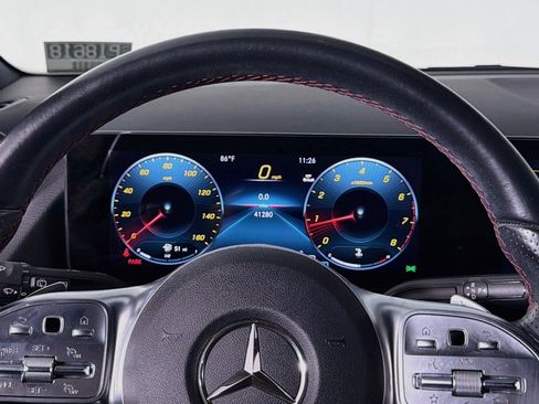 Used 2023 Mercedes-Benz GLA 250 image 19
