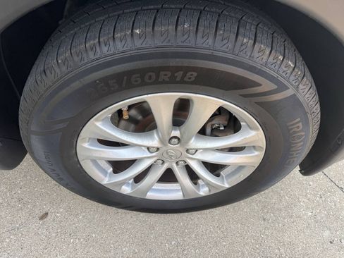 Used 2017 INFINITI QX70 2WD image 26