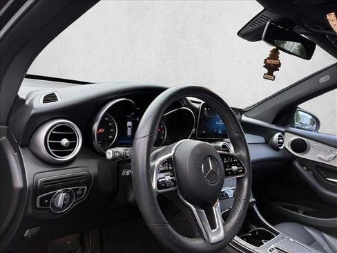 Used 2020 Mercedes-Benz GLC 300 4MATIC image 10