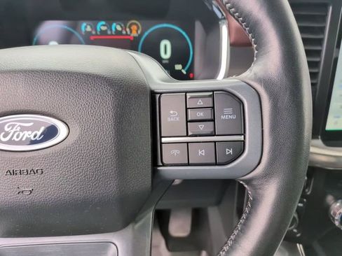 Used 2023 Ford F150 Lariat image 23