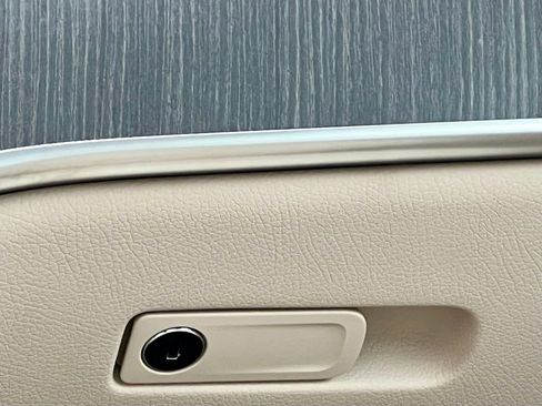 Certified 2024 Mercedes-Benz GLC 300 4MATIC image 26