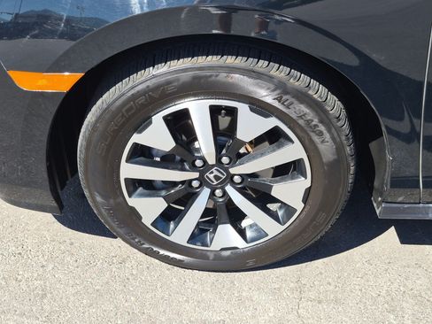 Used 2025 Honda Odyssey EX-L image 14