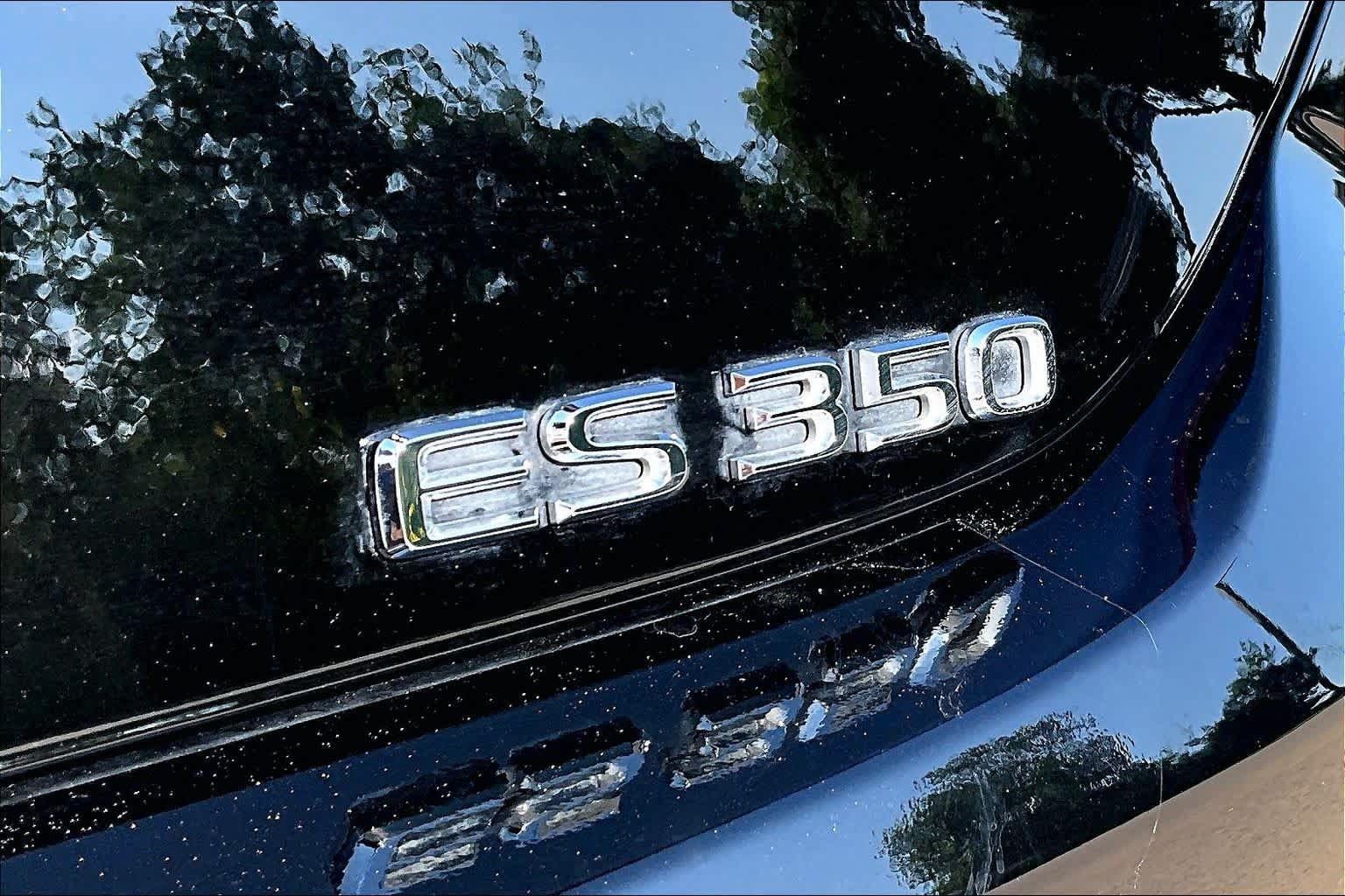 Used 2024 Lexus ES 350 F Sport w/ Accessory Package (Z2) FWD image 9