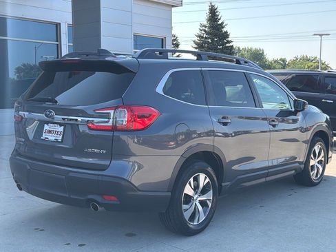 Used 2025 Subaru Ascent Premium AWD/4WD image 8