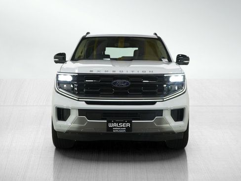 Used 2025 Ford Expedition Platinum AWD/4WD image 9