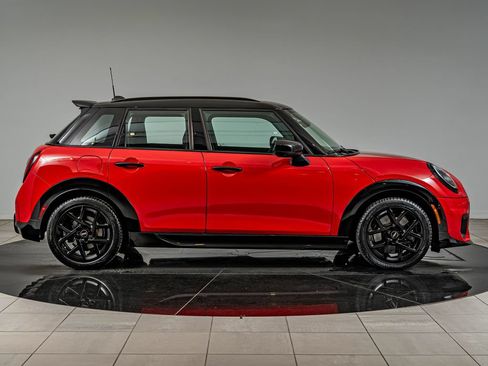 Used 2025 MINI Cooper S FWD image 4