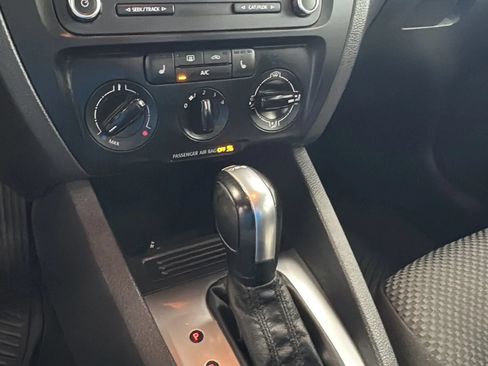 Used 2014 Volkswagen Jetta TDI Value Edition FWD image 15