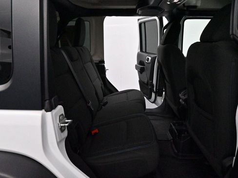 Used 2021 Jeep Wrangler Unlimited Sport AWD/4WD image 28