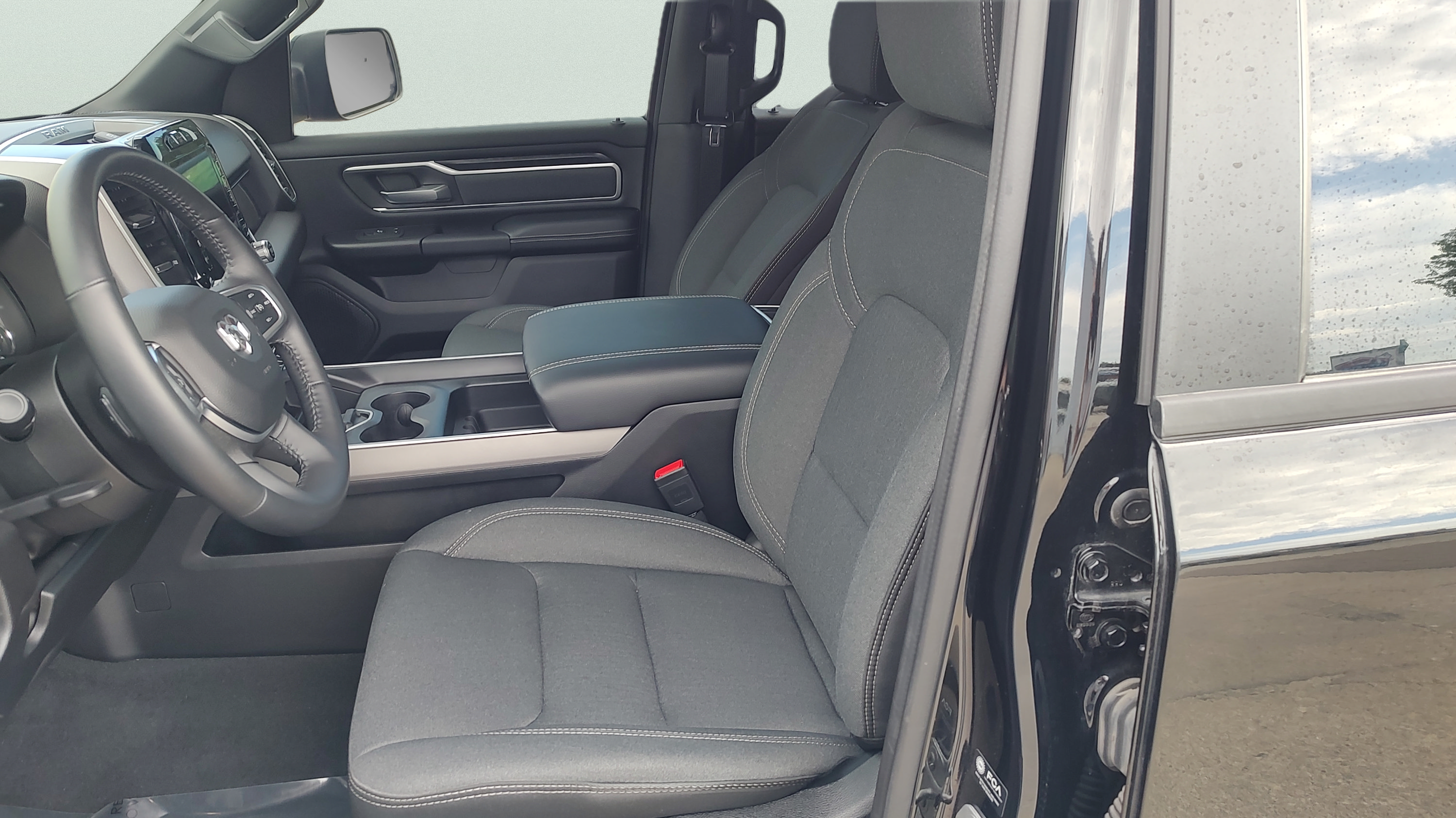 Used 2023 RAM 1500 Big Horn AWD/4WD image 10