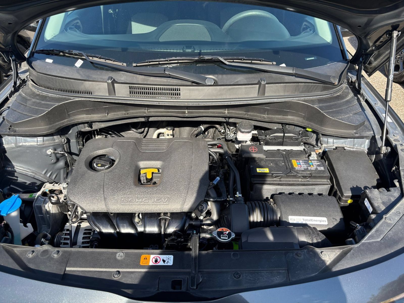 Used 2025 Kia Soul LX w/ LX Technology Package FWD image 29
