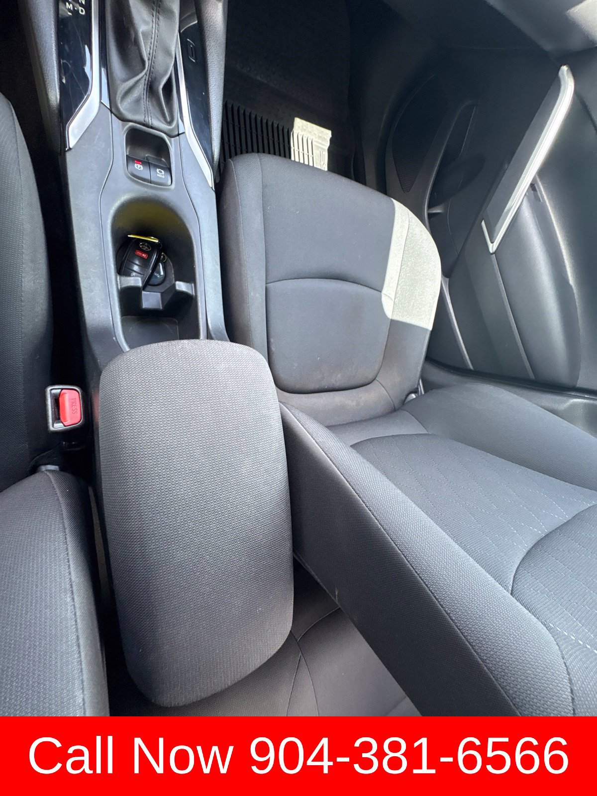 Used 2024 Toyota Corolla Cross LE w/ Moonroof Package FWD image 30