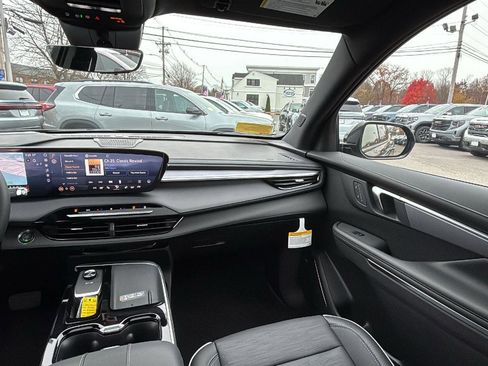 New 2026 Buick Enclave Sport Touring w/ Power Package image 28