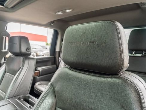 Used 2021 GMC Sierra 2500 Denali w/ Denali Ultimate Package AWD/4WD image 20