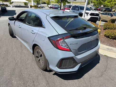 Used 2019 Honda Civic EX image 8