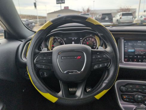 Used 2018 Dodge Challenger R/T Scat Pack image 16