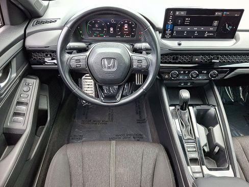 Used 2024 Honda Accord Sport image 11
