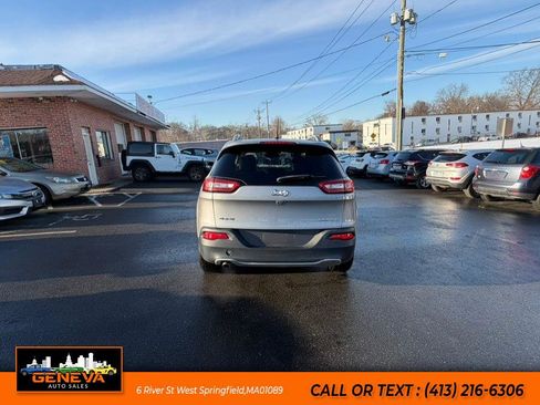 Used 2015 Jeep Cherokee Limited image 6