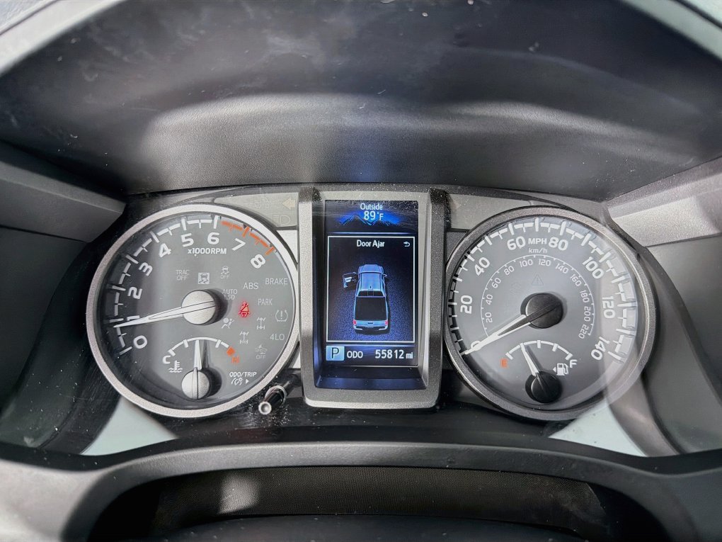 Used 2022 Toyota Tacoma TRD Sport w/ Technology Package AWD/4WD image 18