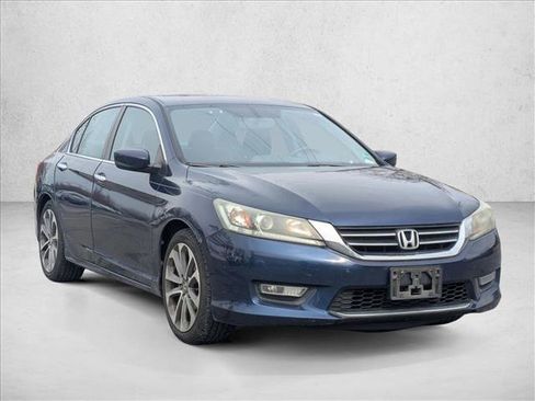 Used 2013 Honda Accord Sport image 3