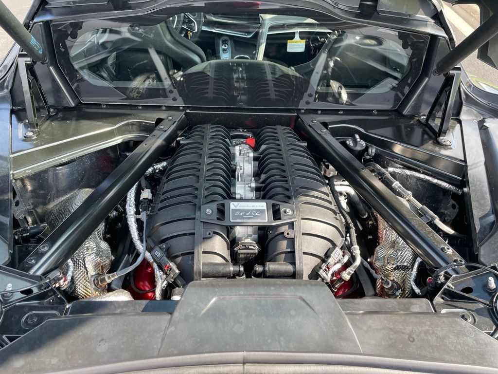 Used 2027 Chevrolet Corvette Z06 w/ Battery Protection Package RWD image 24
